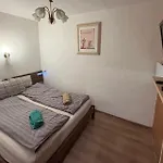Your Cozy Family-friendly Flat In Vibrant *